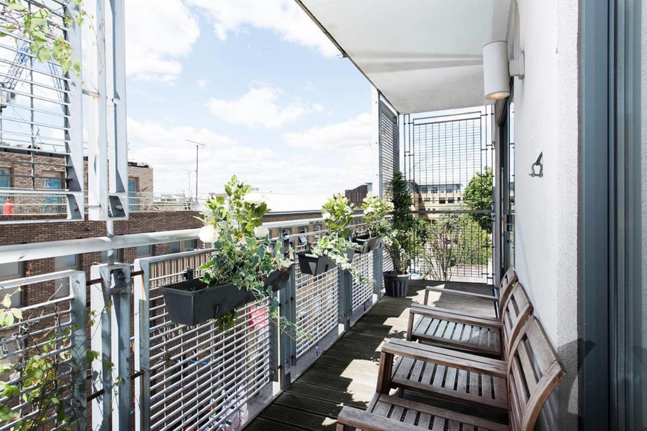 Stylish 2 Bedroom Flat With Balcony In London Exterior foto